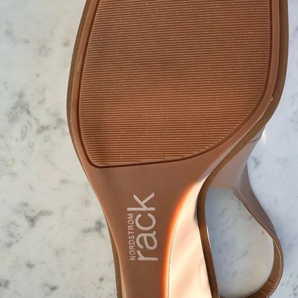 Women Dress Sandal - Picture 7 of 9